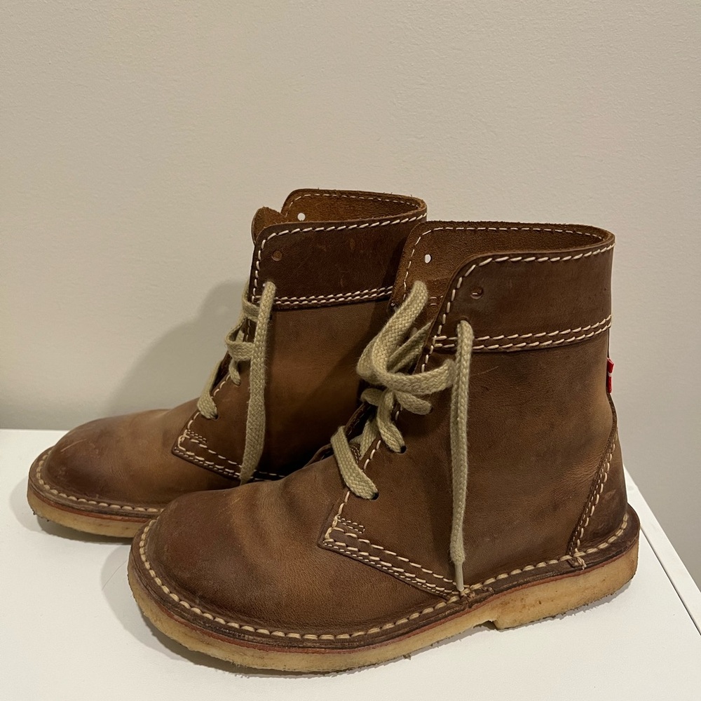 Duckfeet boots - brand new - size 38